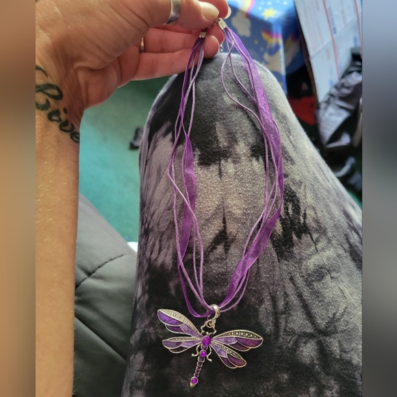 NWT beautiful purple enamel, rhinestone dragon fly necklace multi strand - Picture 2 of 3